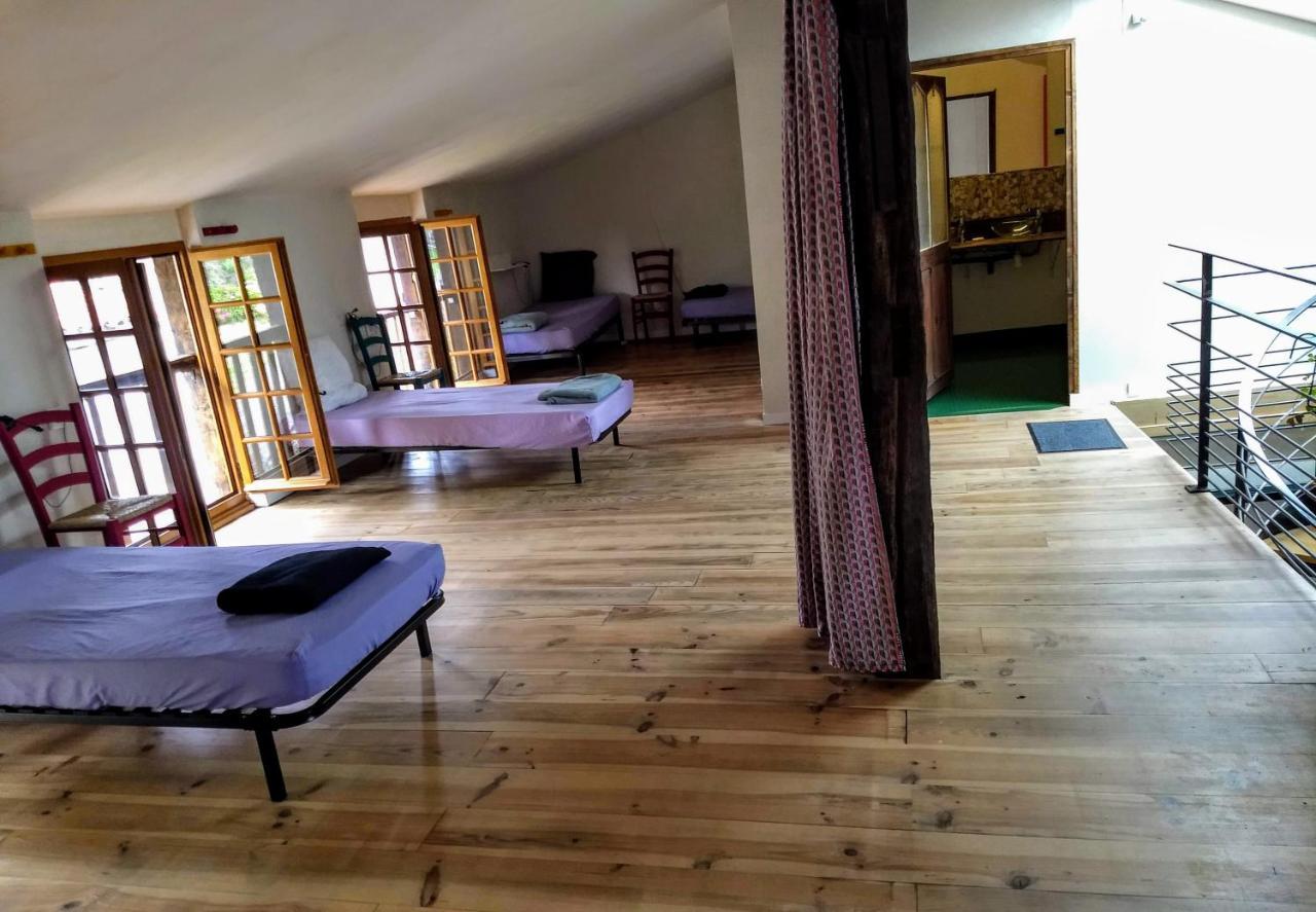 De La Porte Jacques: A For Pilgrims Hostel *