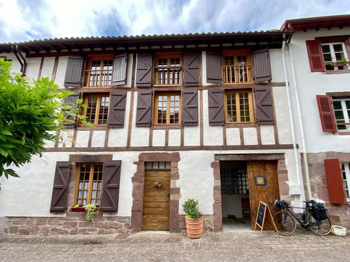 Hostel De La Porte Jacques: A For Pilgrims *